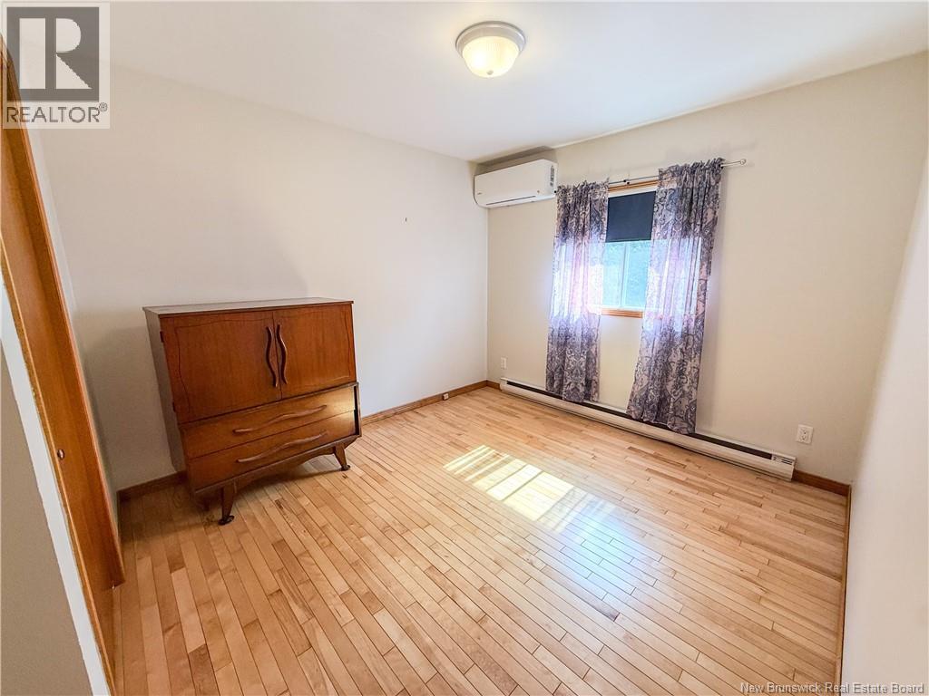 14 Golding Street - 22