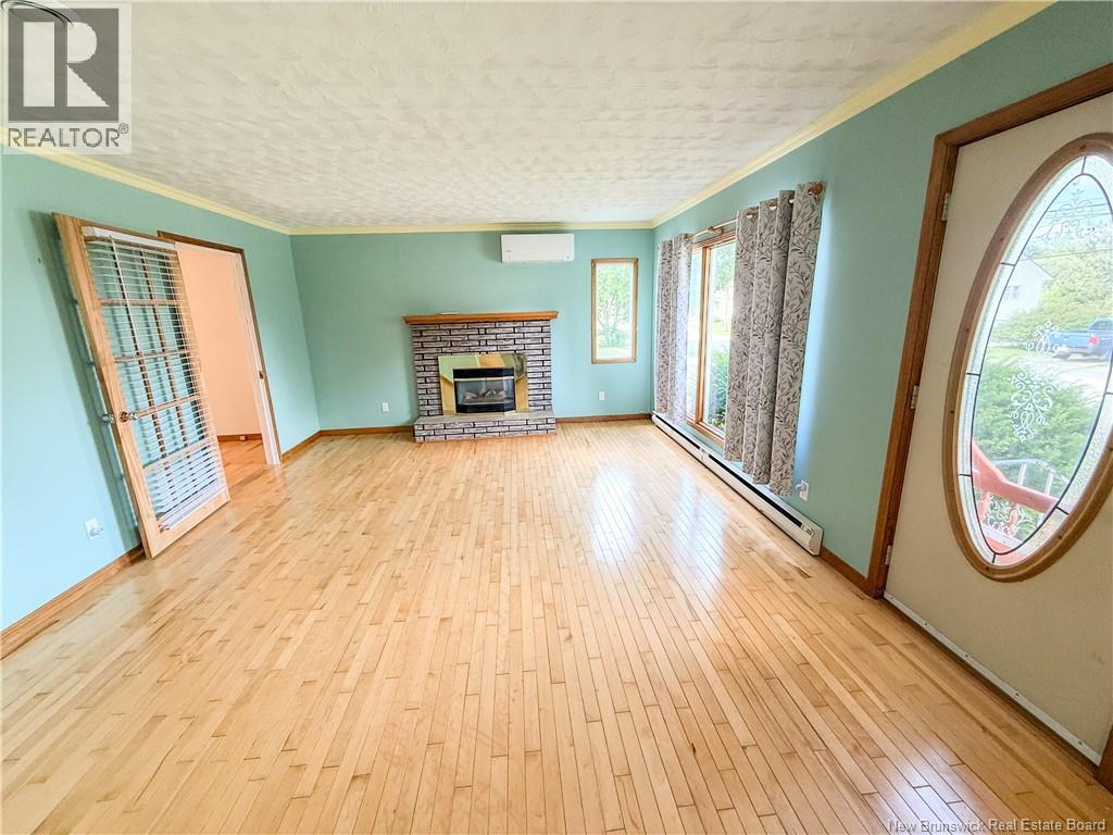 14 Golding Street - 13