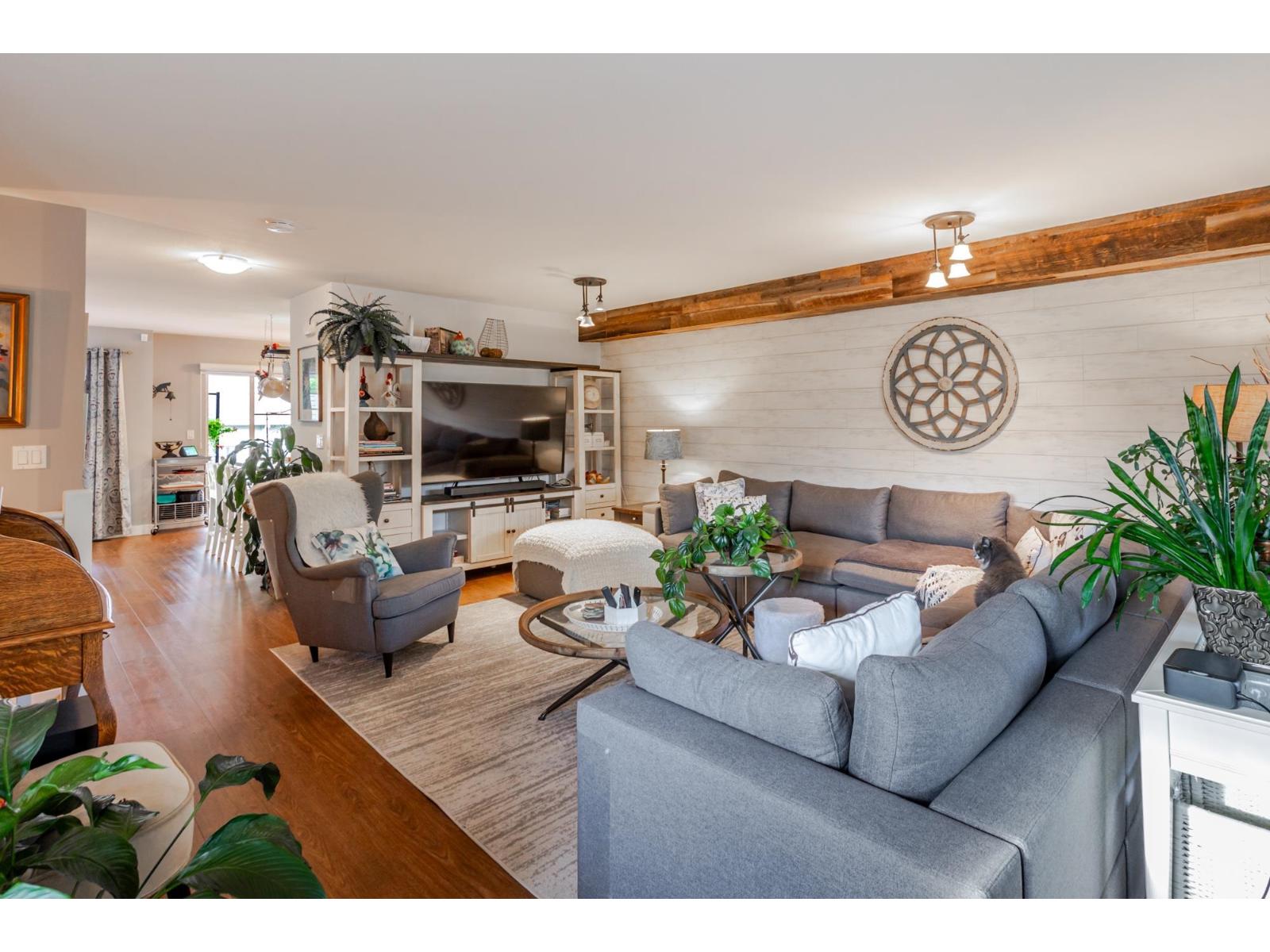 3 Bed, 3 Bath House for Sale in Surrey – 42 6568 193B STREET, Surrey – MLS# R3149496 - Image 9