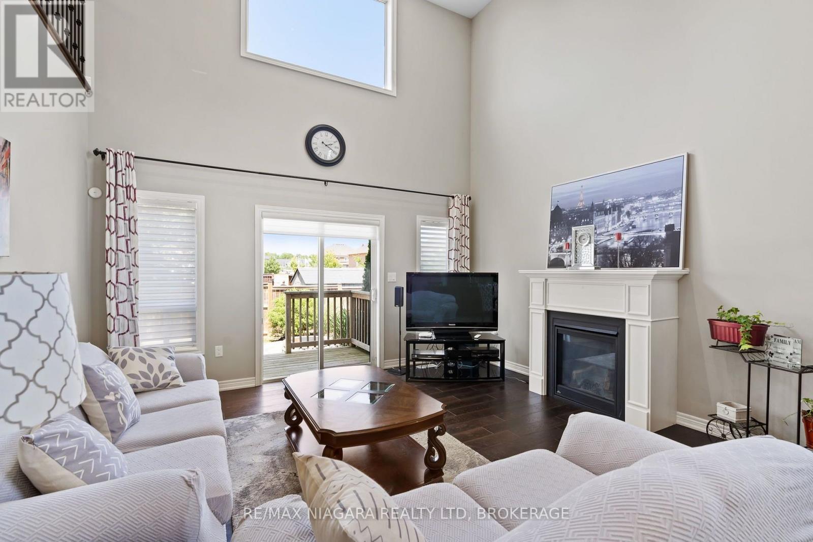 4385 CINNAMON GROVE - 12