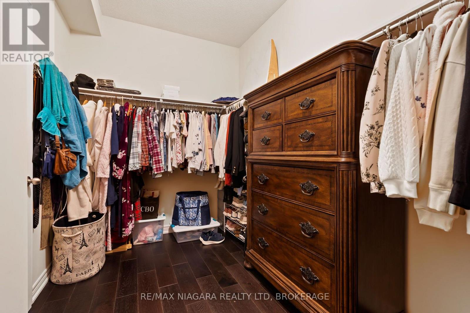 4385 CINNAMON GROVE - 18