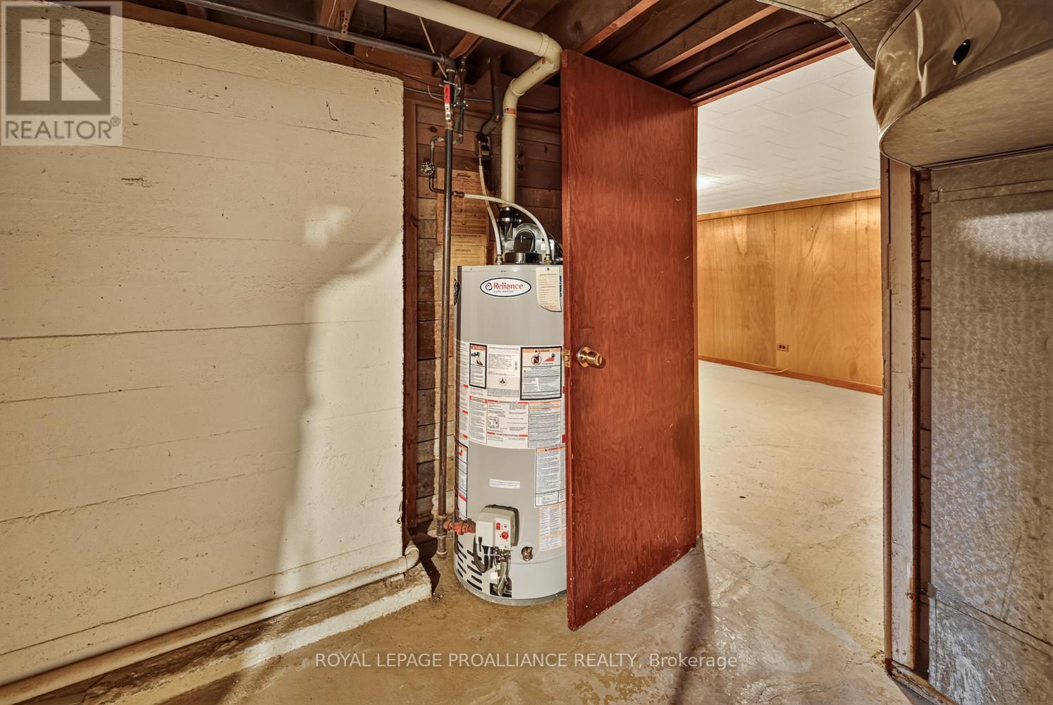 390 JAMES STREET W - 31