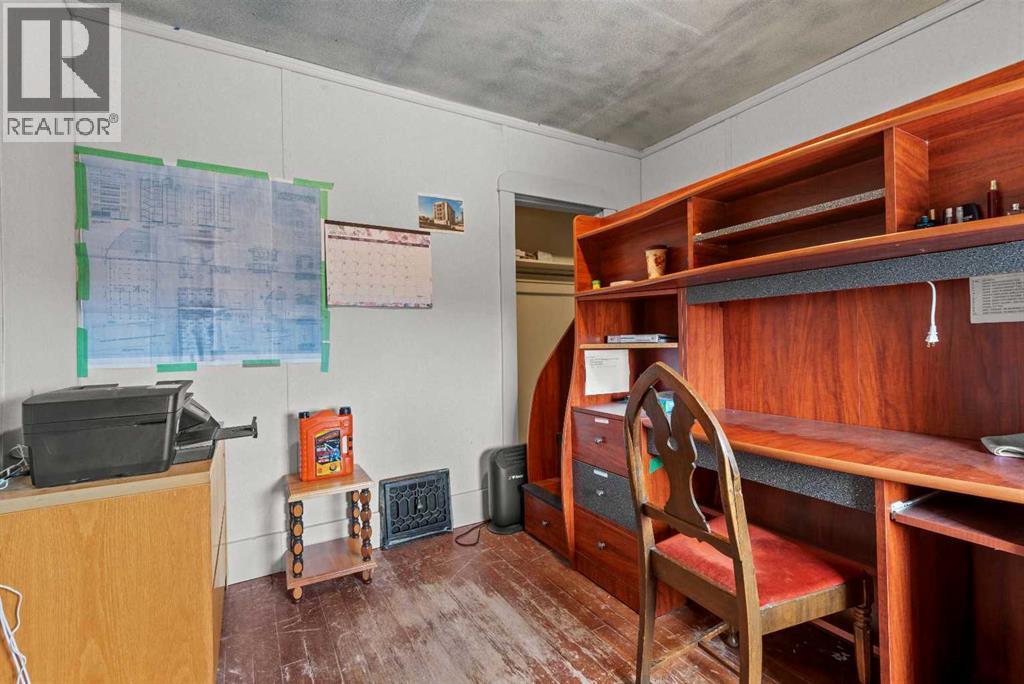 221 Main Street - Photo 16