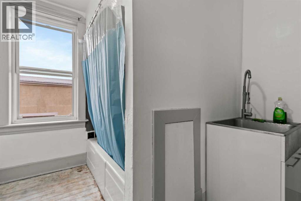 221 Main Street - Photo 21