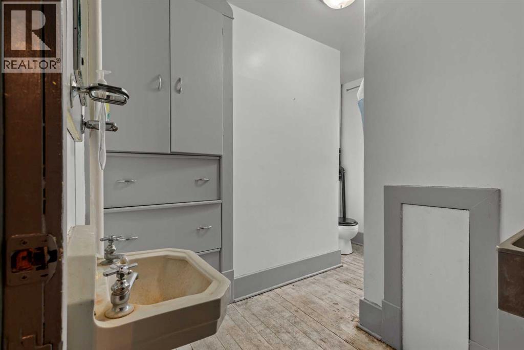 221 Main Street - Photo 22