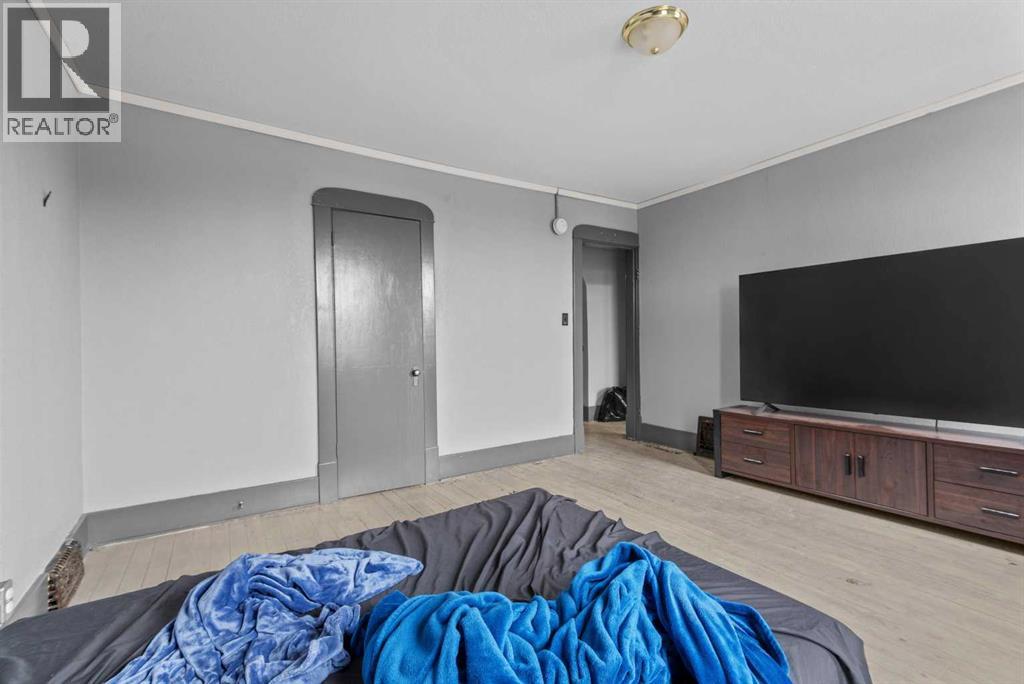 221 Main Street - Photo 32