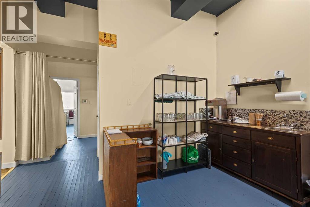 221 Main Street - Photo 8