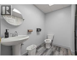 221 Main Street, Trochu, AB T0M2C0 Photo 14