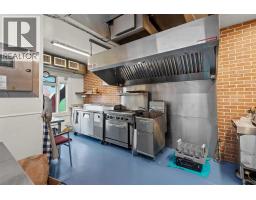 221 Main Street, Trochu, AB T0M2C0 Photo 9