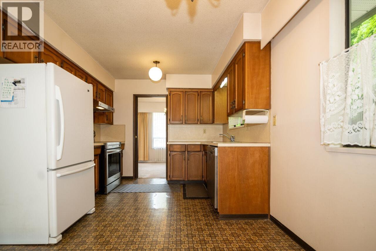1950 WILTSHIRE AVENUE, Coquitlam