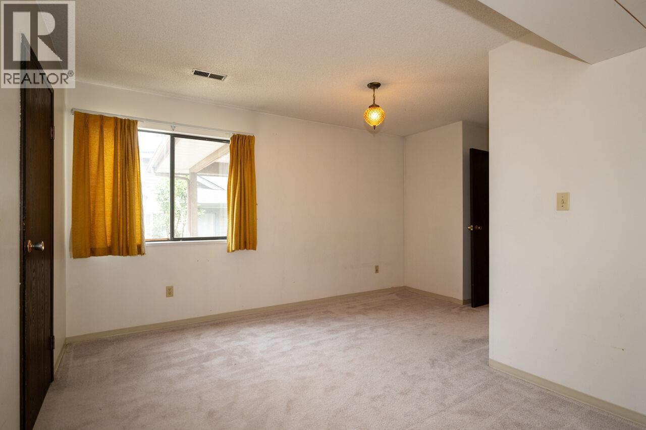 1950 WILTSHIRE AVENUE, Coquitlam