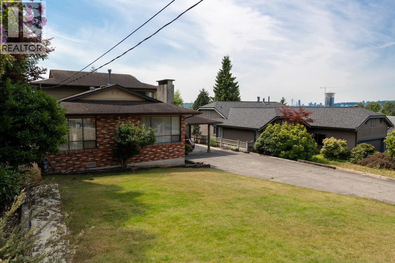 1950 WILTSHIRE AVENUE, Coquitlam