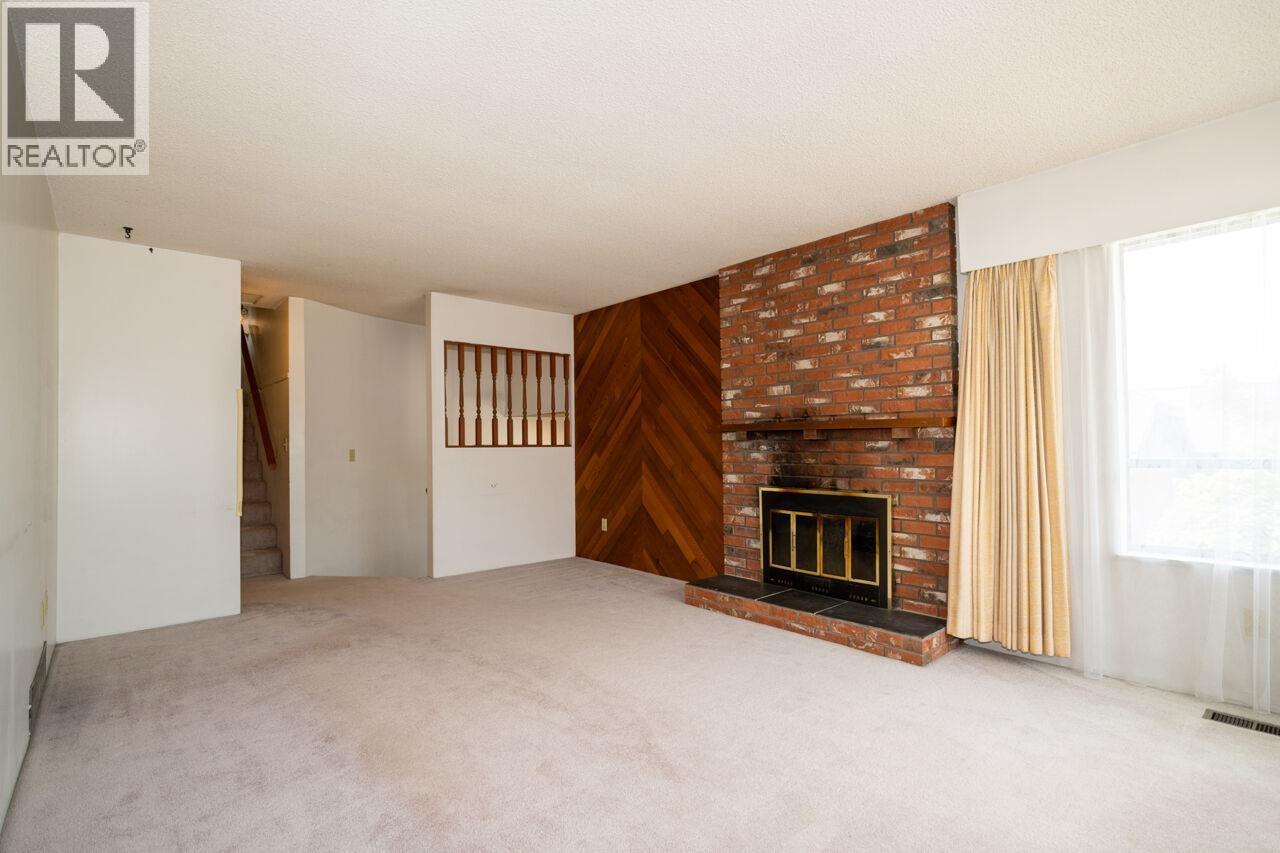 1950 WILTSHIRE AVENUE, Coquitlam