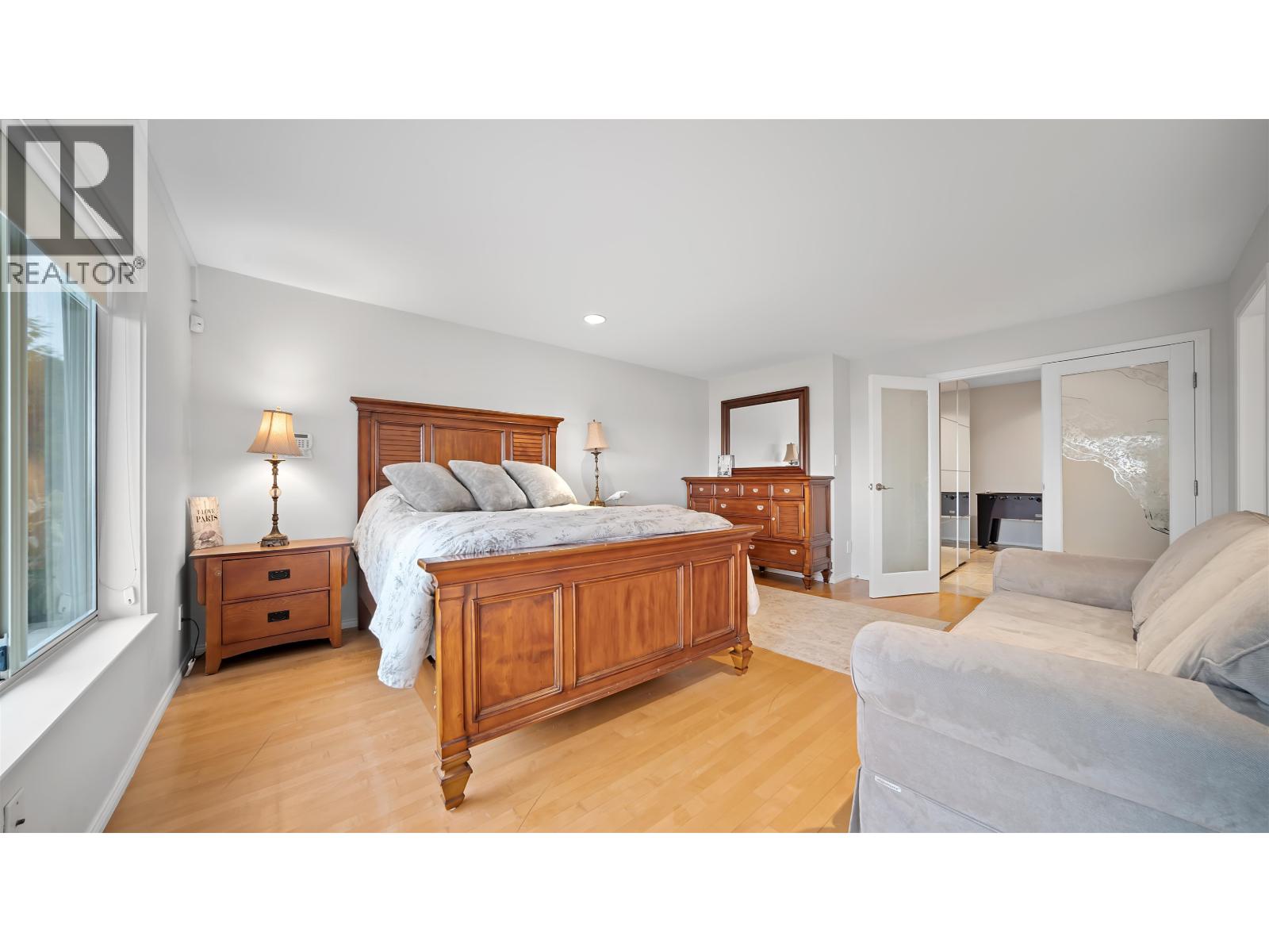 1439 CHIPPENDALE ROAD, West Vancouver