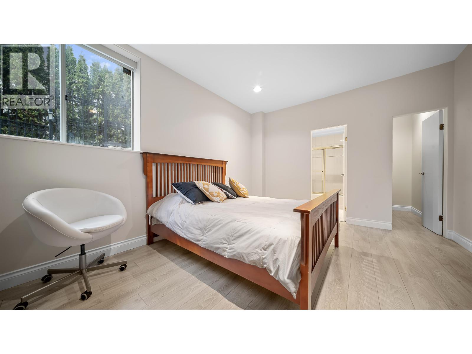 1439 CHIPPENDALE ROAD, West Vancouver
