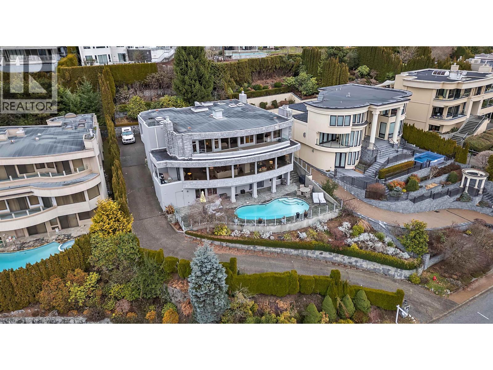 1439 CHIPPENDALE ROAD, West Vancouver