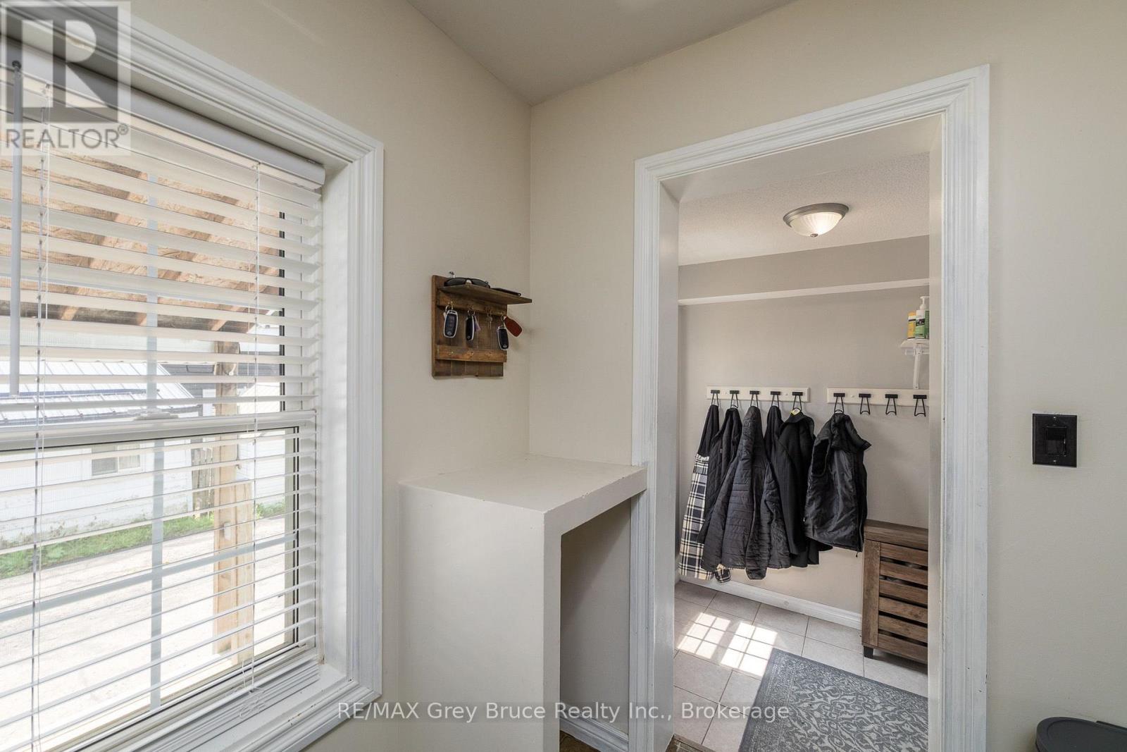 1110 2ND AVENUE W - 21