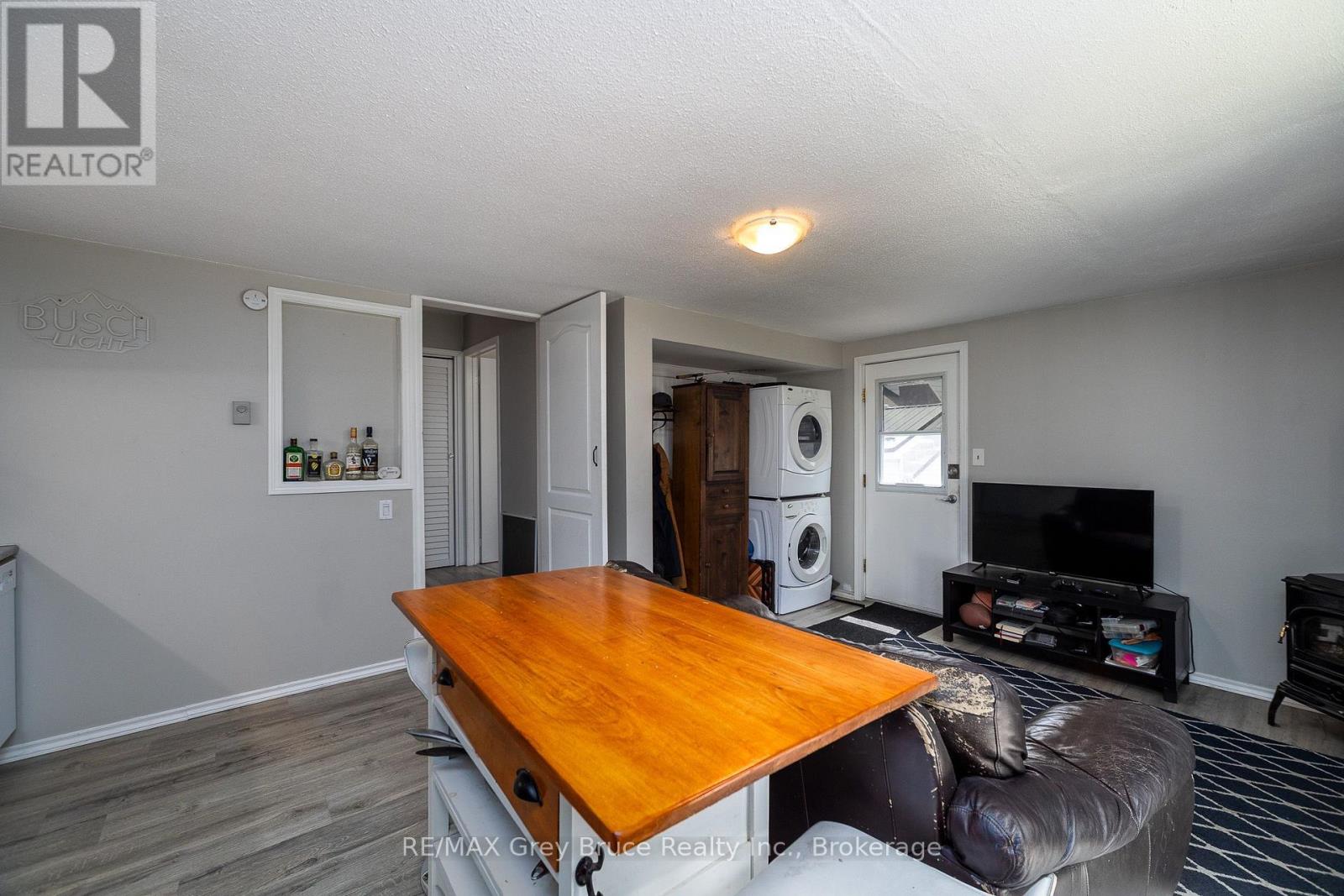 1110 2ND AVENUE W - 26