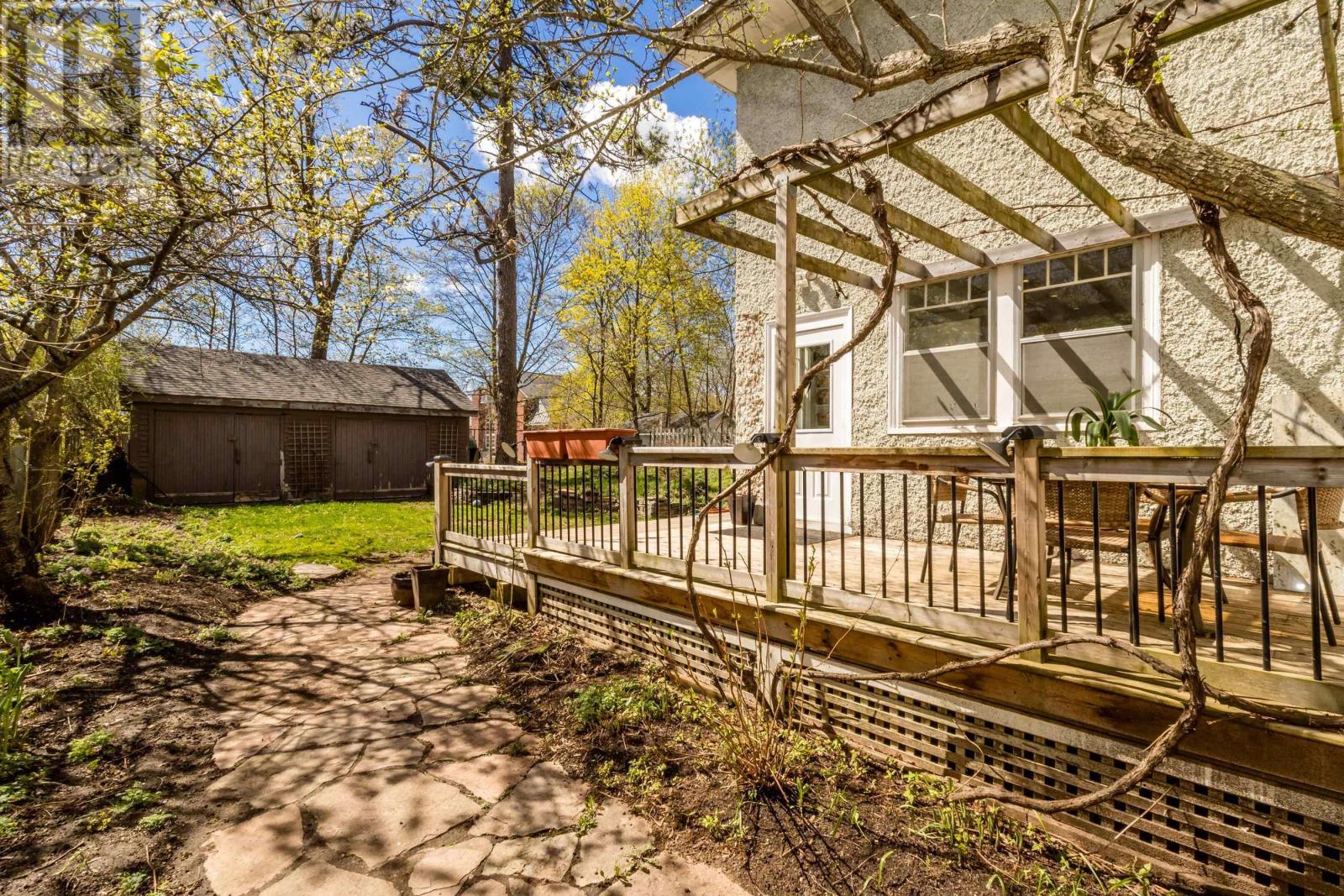 12 Linden Avenue - 45