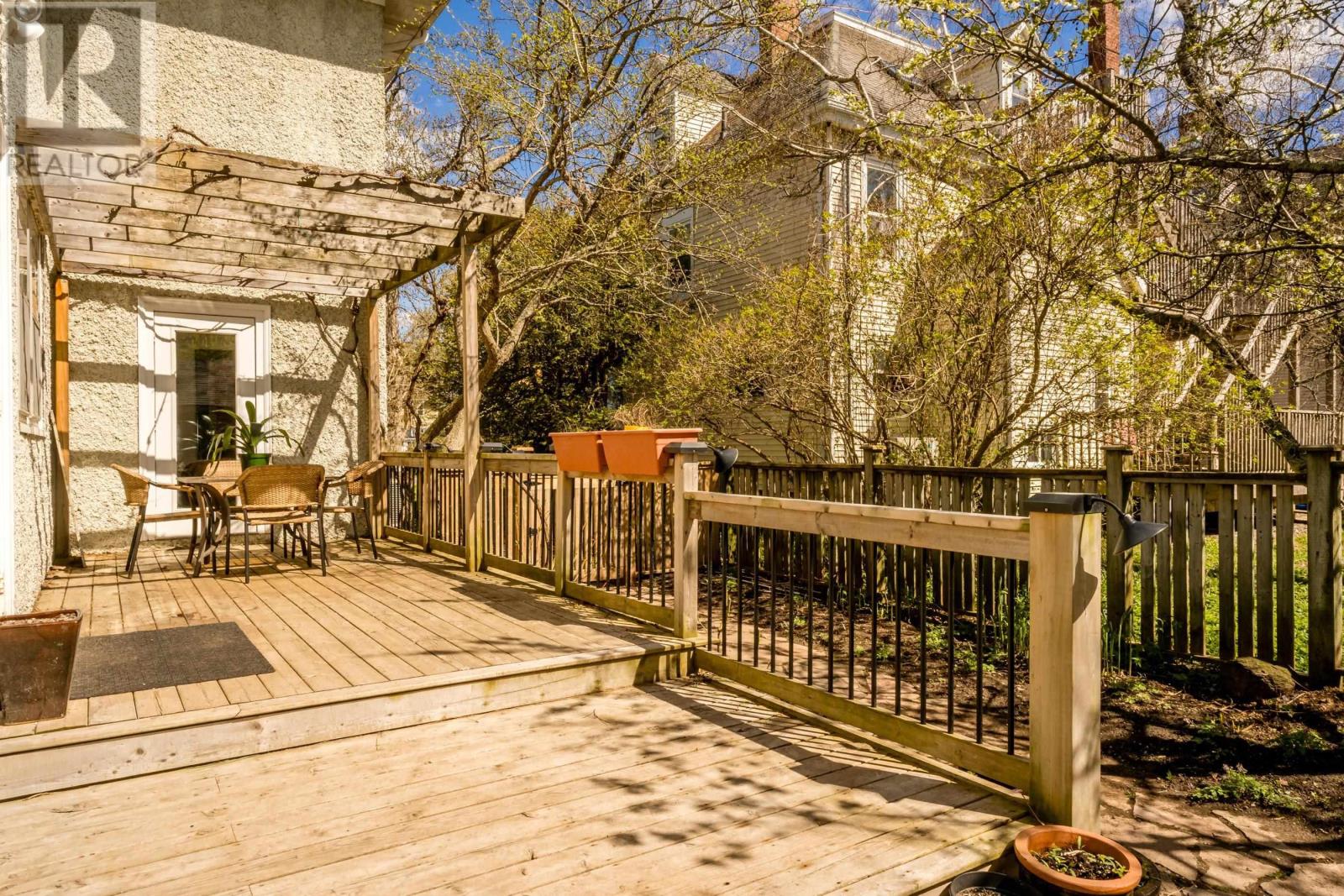 Property 45 of 50 of 12 Linden Avenue