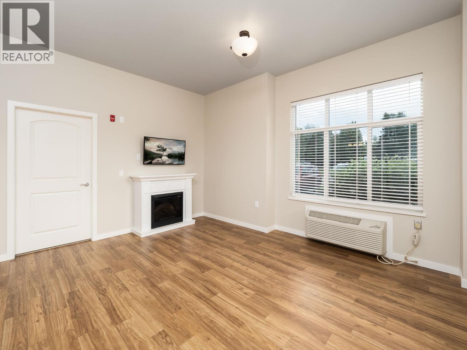 #105 1444 20TH AVENUE - 6