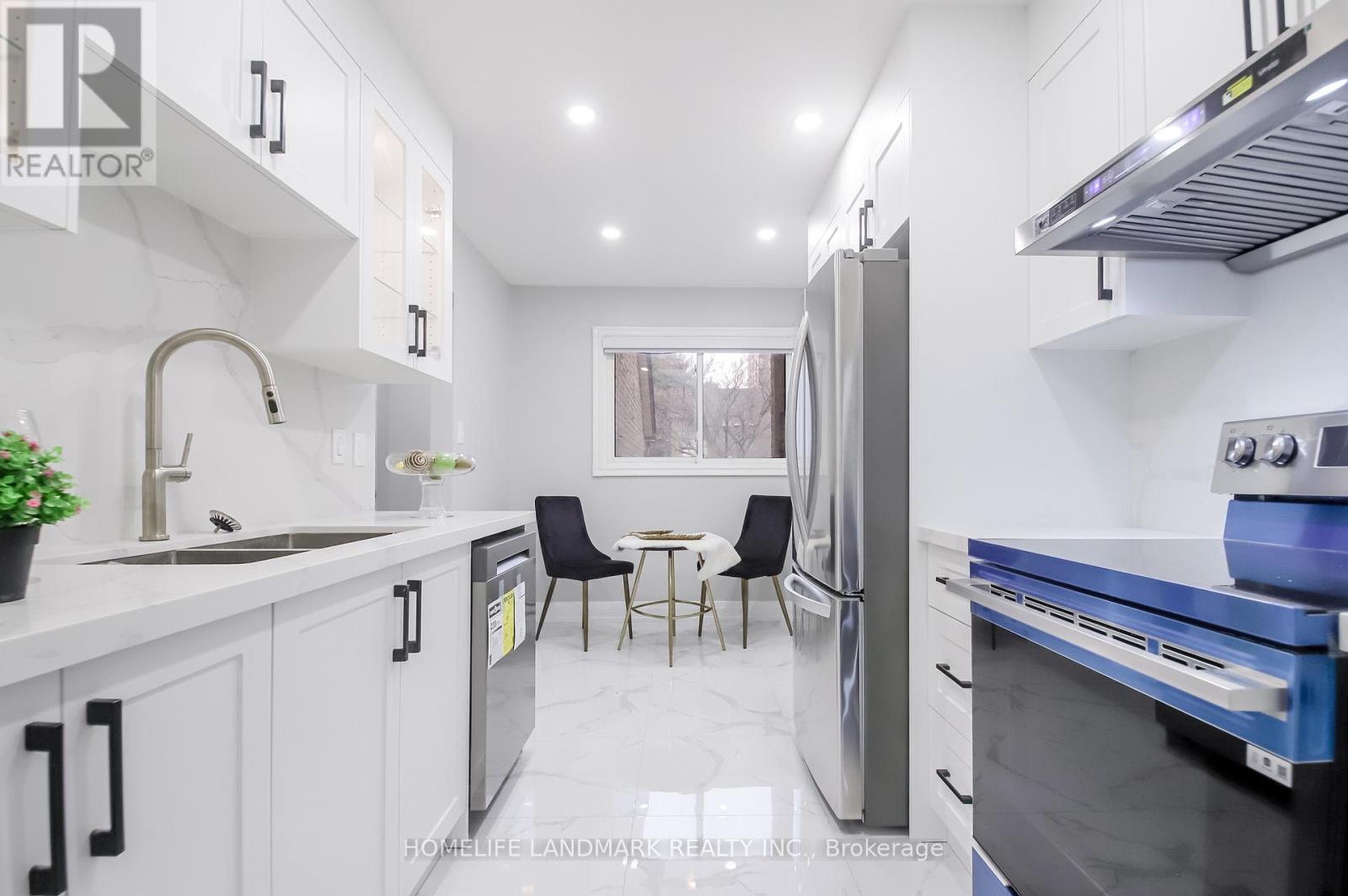 4-50 SILVERBELL GROVE - 14