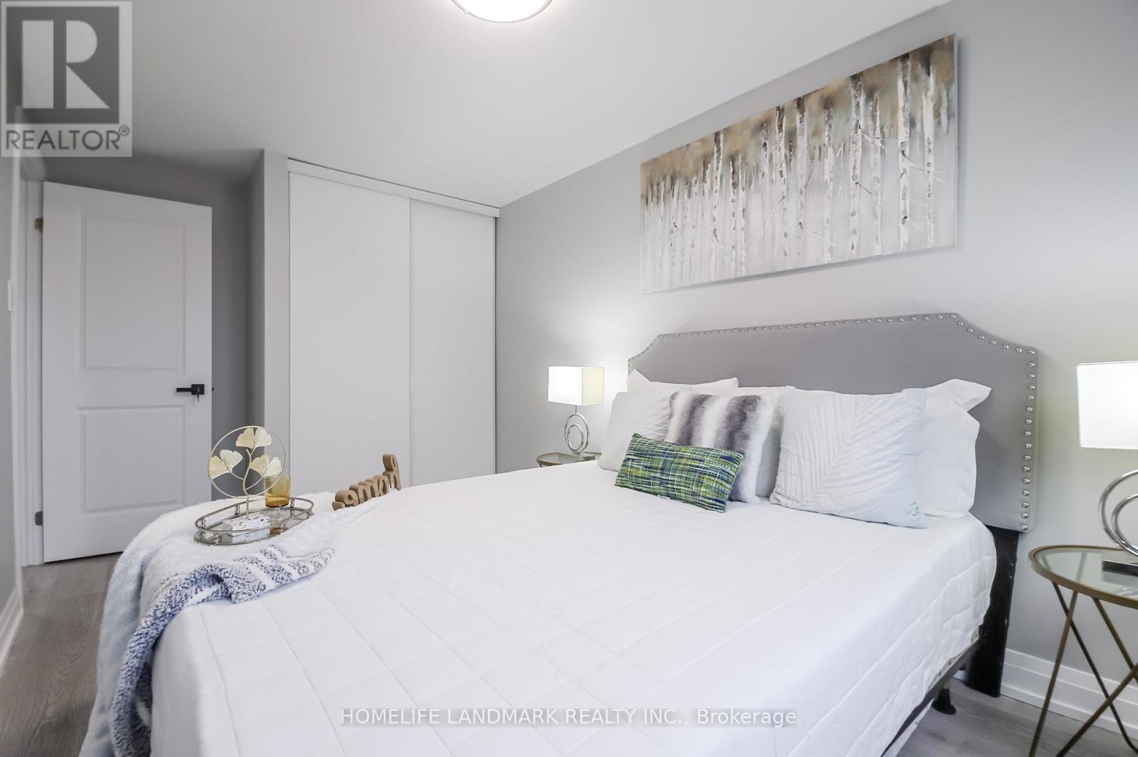 4-50 SILVERBELL GROVE - 27
