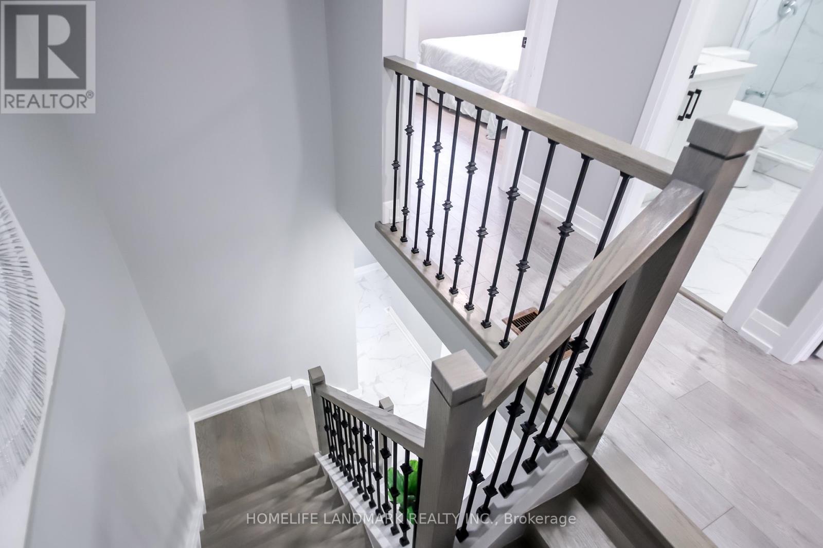 4-50 SILVERBELL GROVE - 31