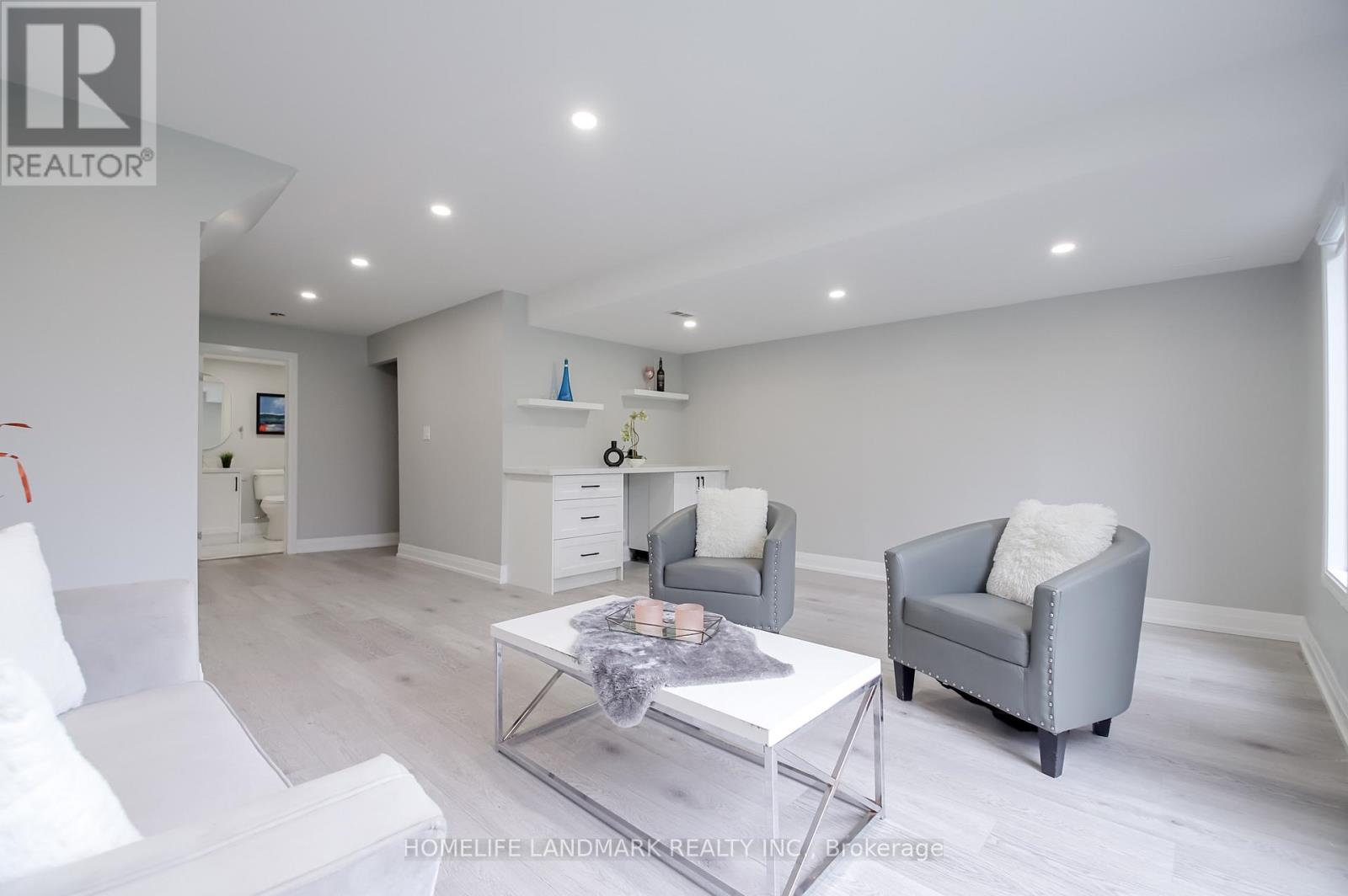 4-50 SILVERBELL GROVE - 39