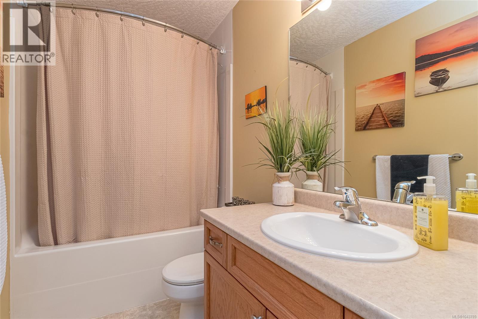 1567 Laura's Loop - 27