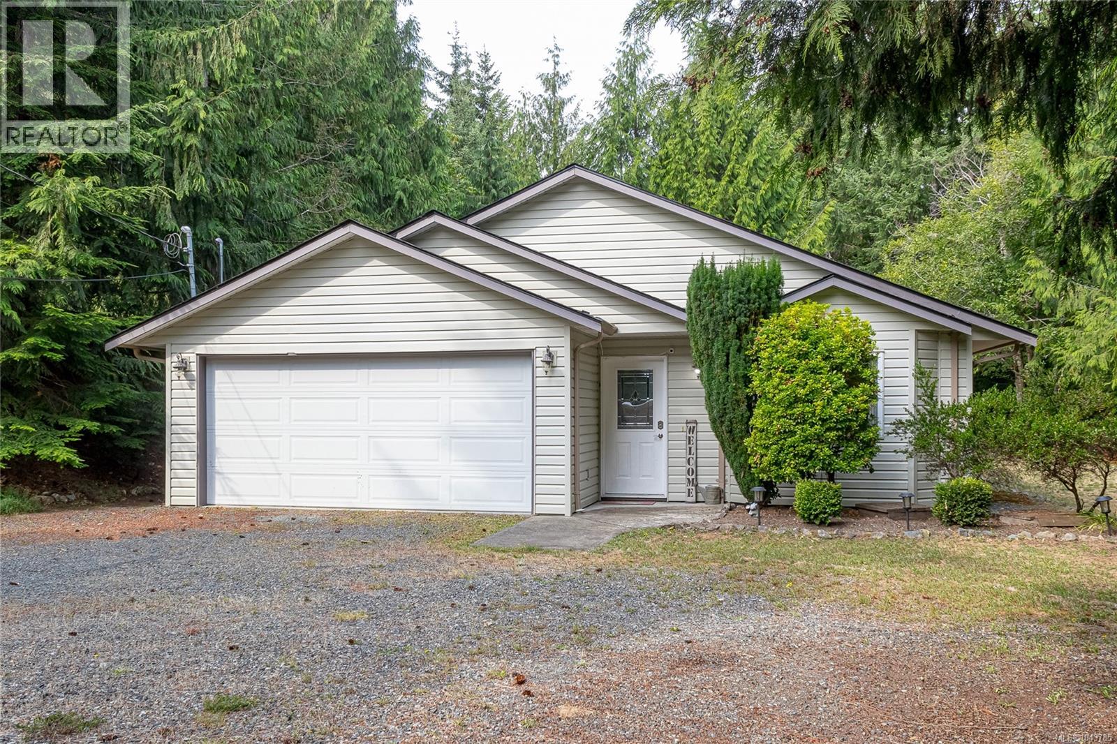 1567 Laura's Loop - Image 5
