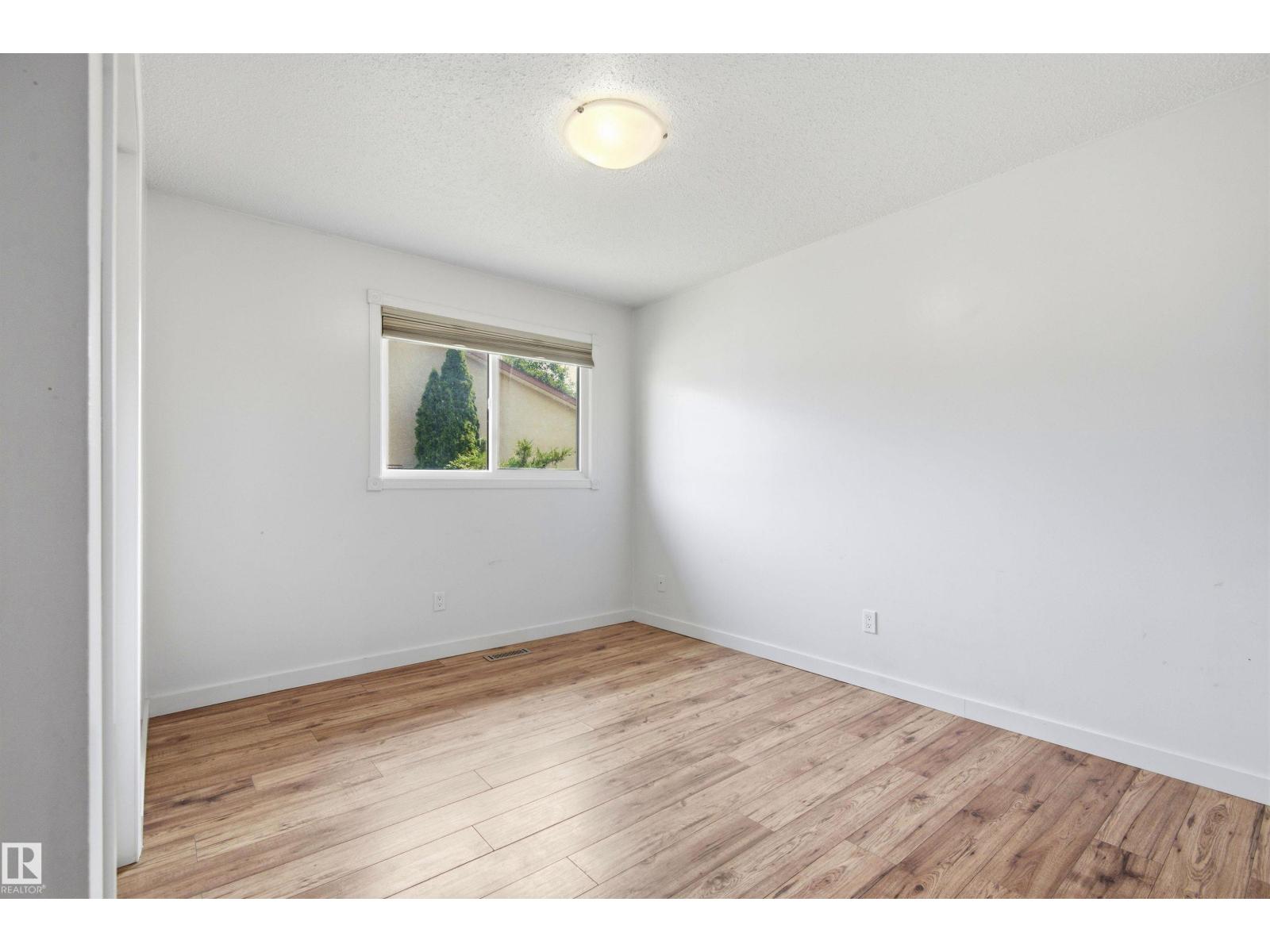 1749 LAKEWOOD RD S NW - 25