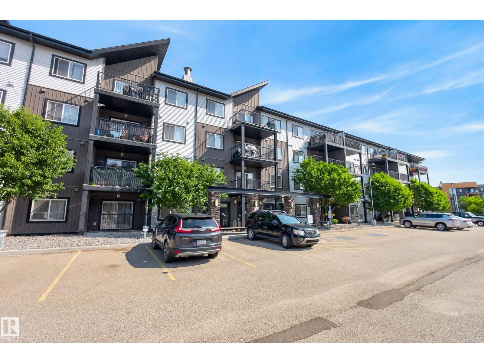 #319 508 Albany WY NW - 2