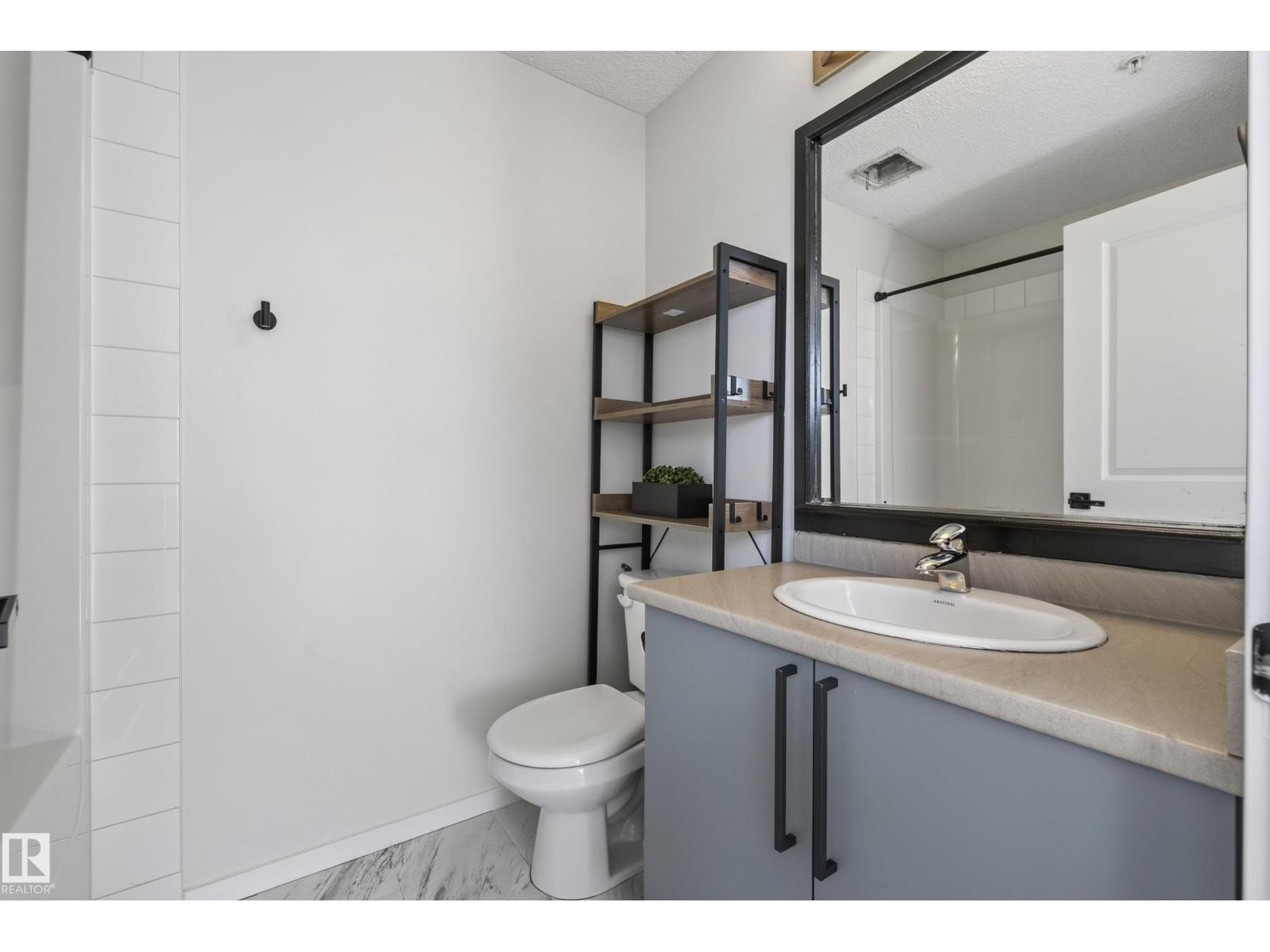 #319 508 Albany WY NW - 27