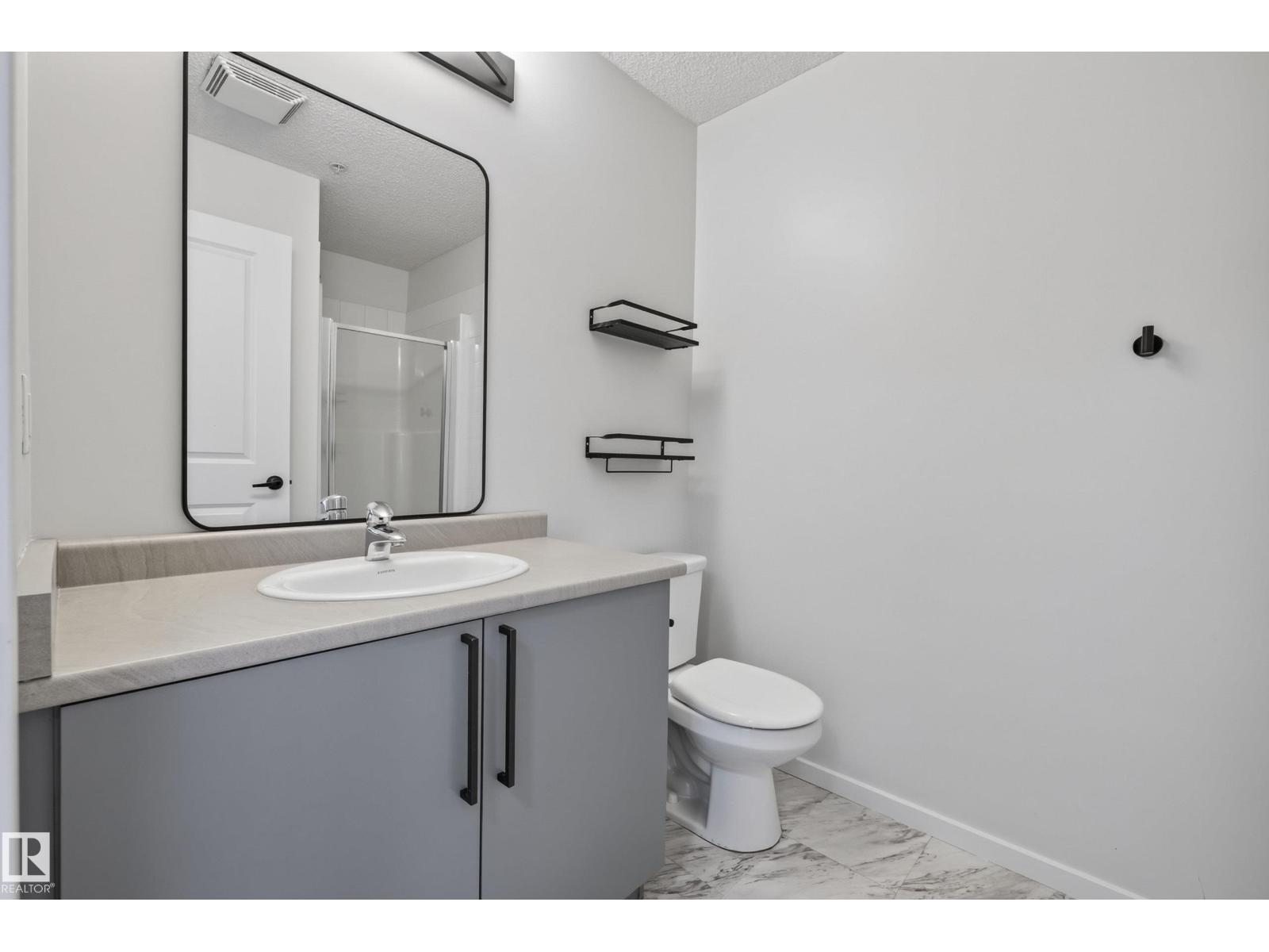 #319 508 Albany WY NW - 30