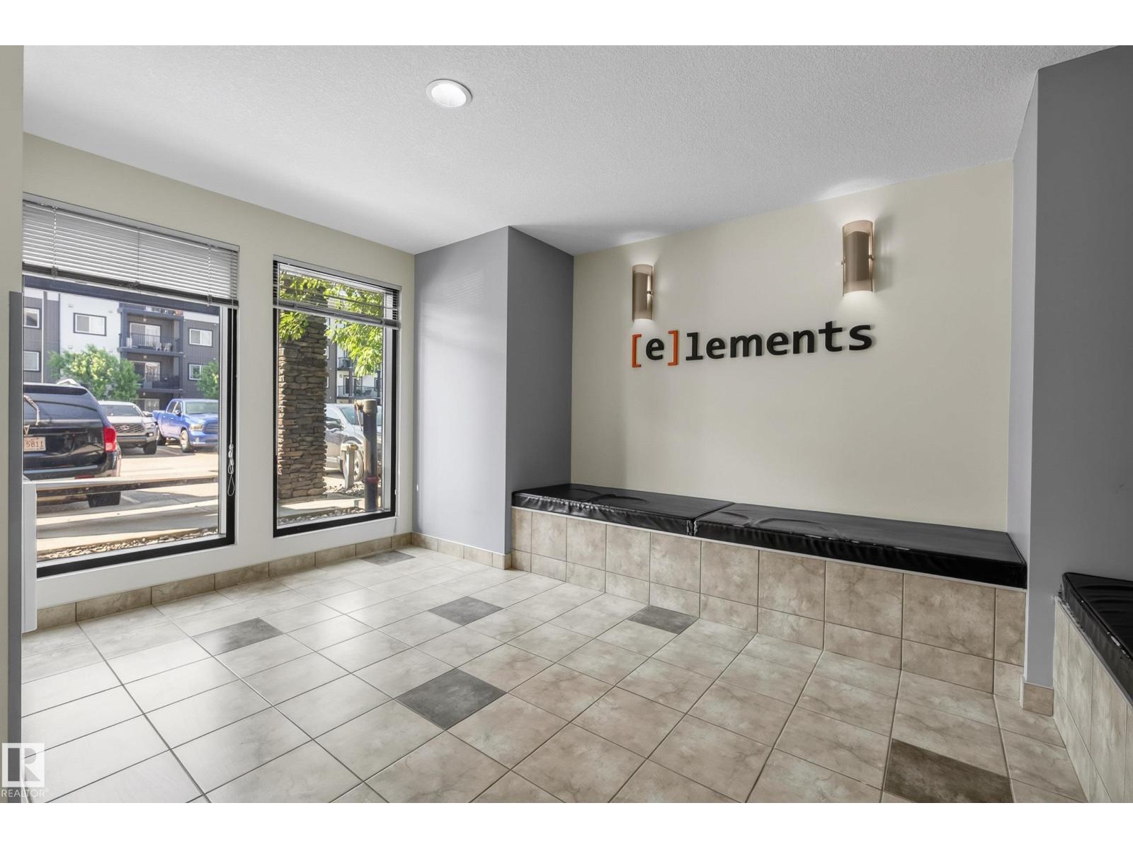 #319 508 Albany WY NW - 33