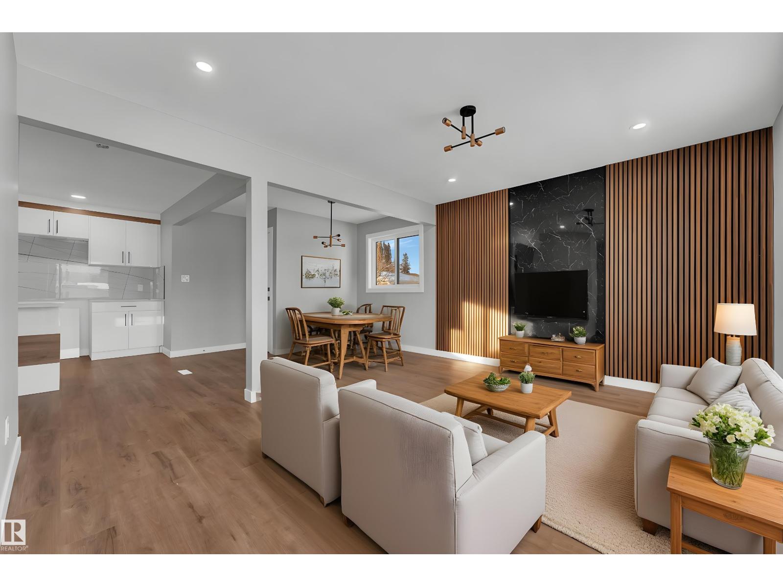 4320 74 ST NW - 14