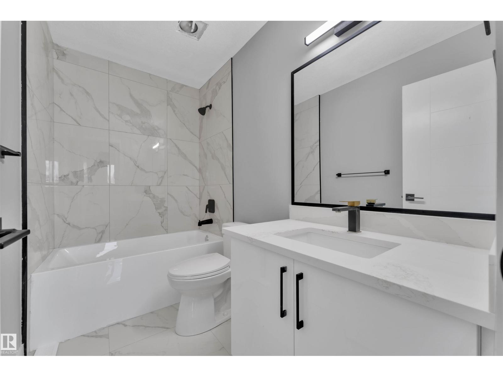4320 74 ST NW - 23