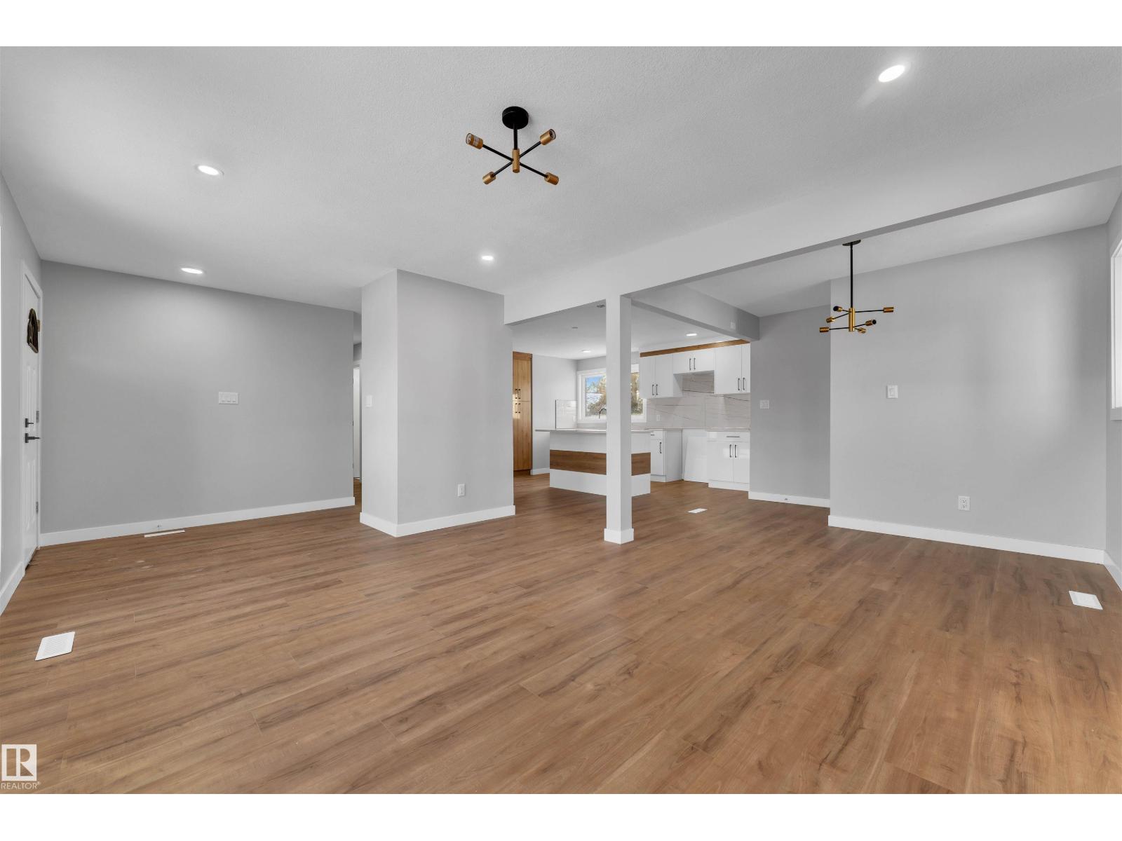 4320 74 ST NW - 5