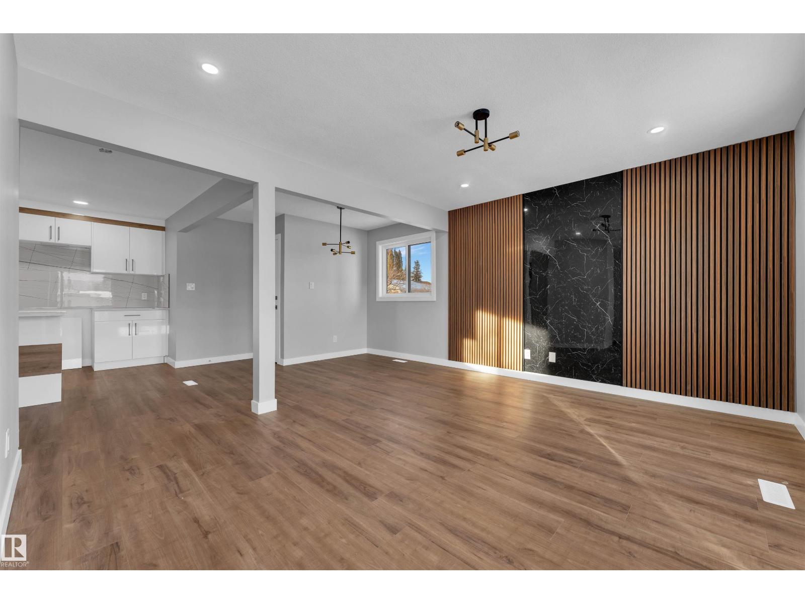 4320 74 ST NW - 6