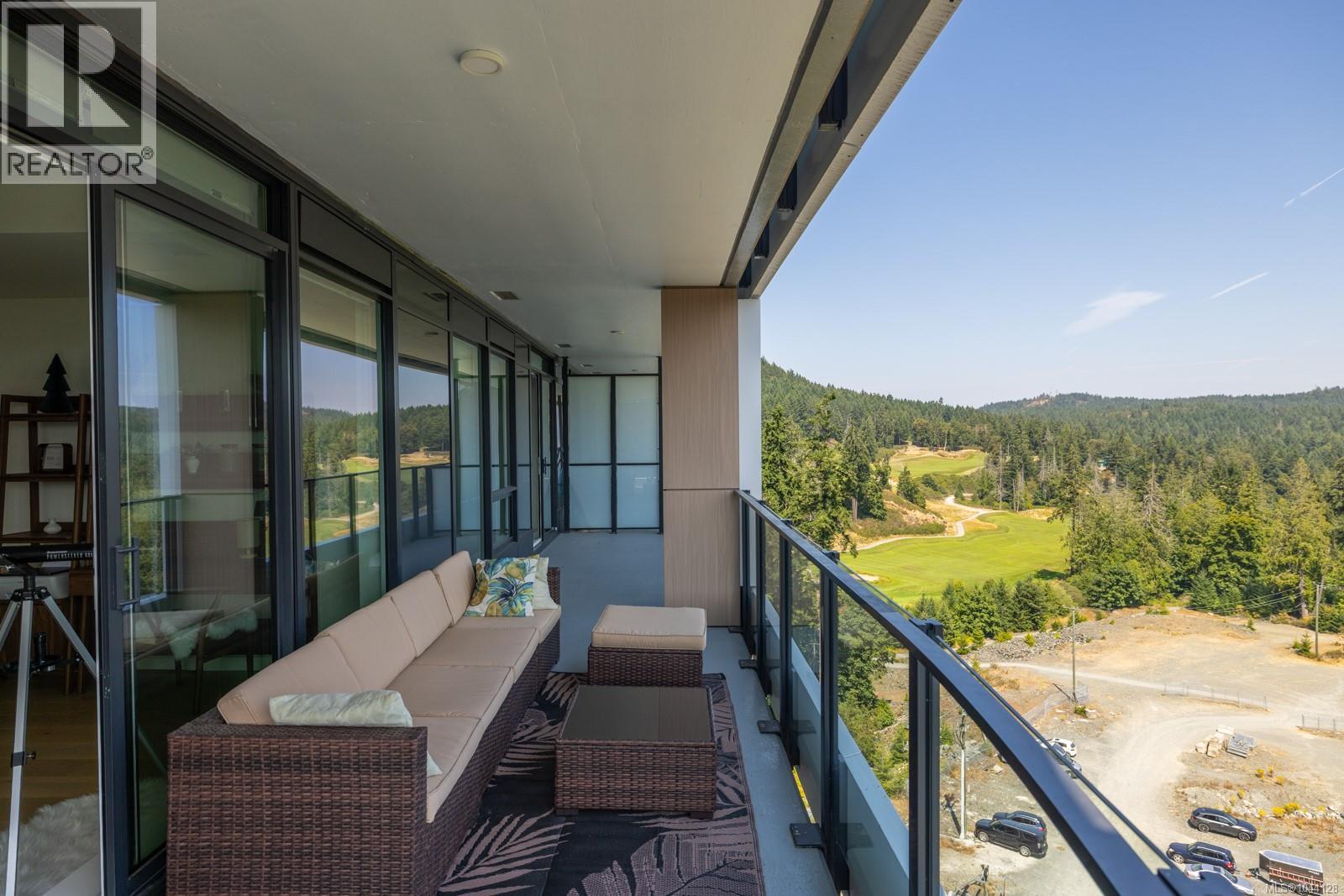 1002 2000 Hannington Rd, Langford