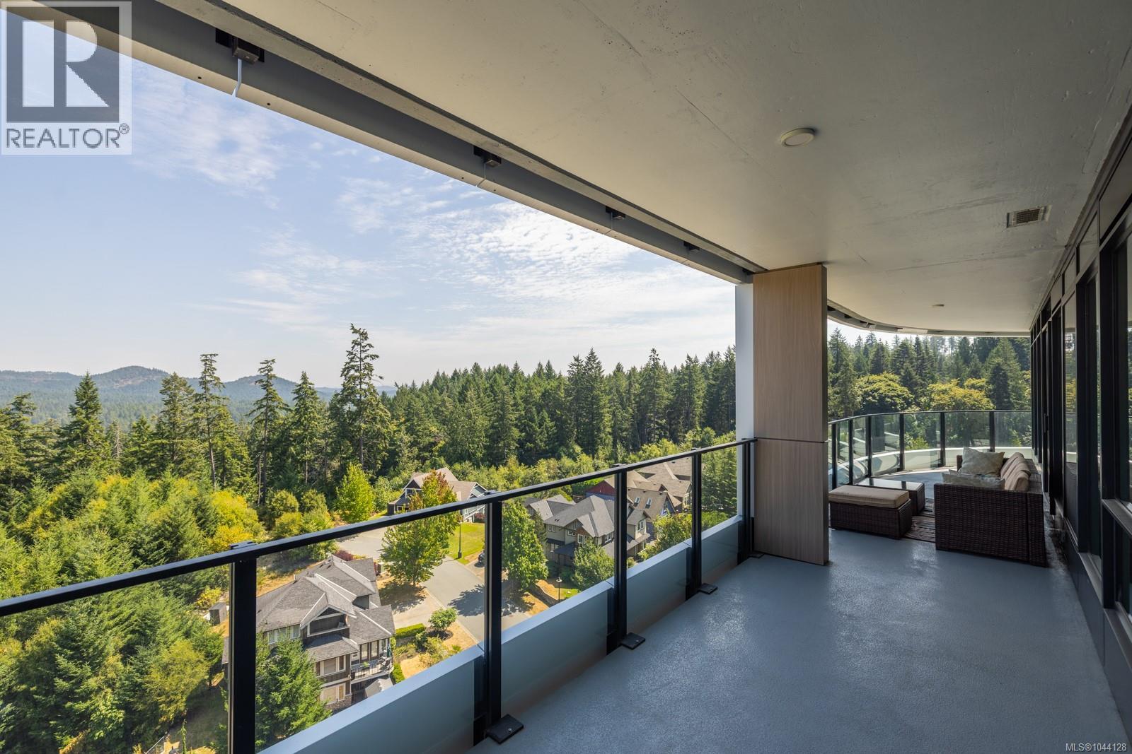 1002 2000 Hannington Rd, Langford