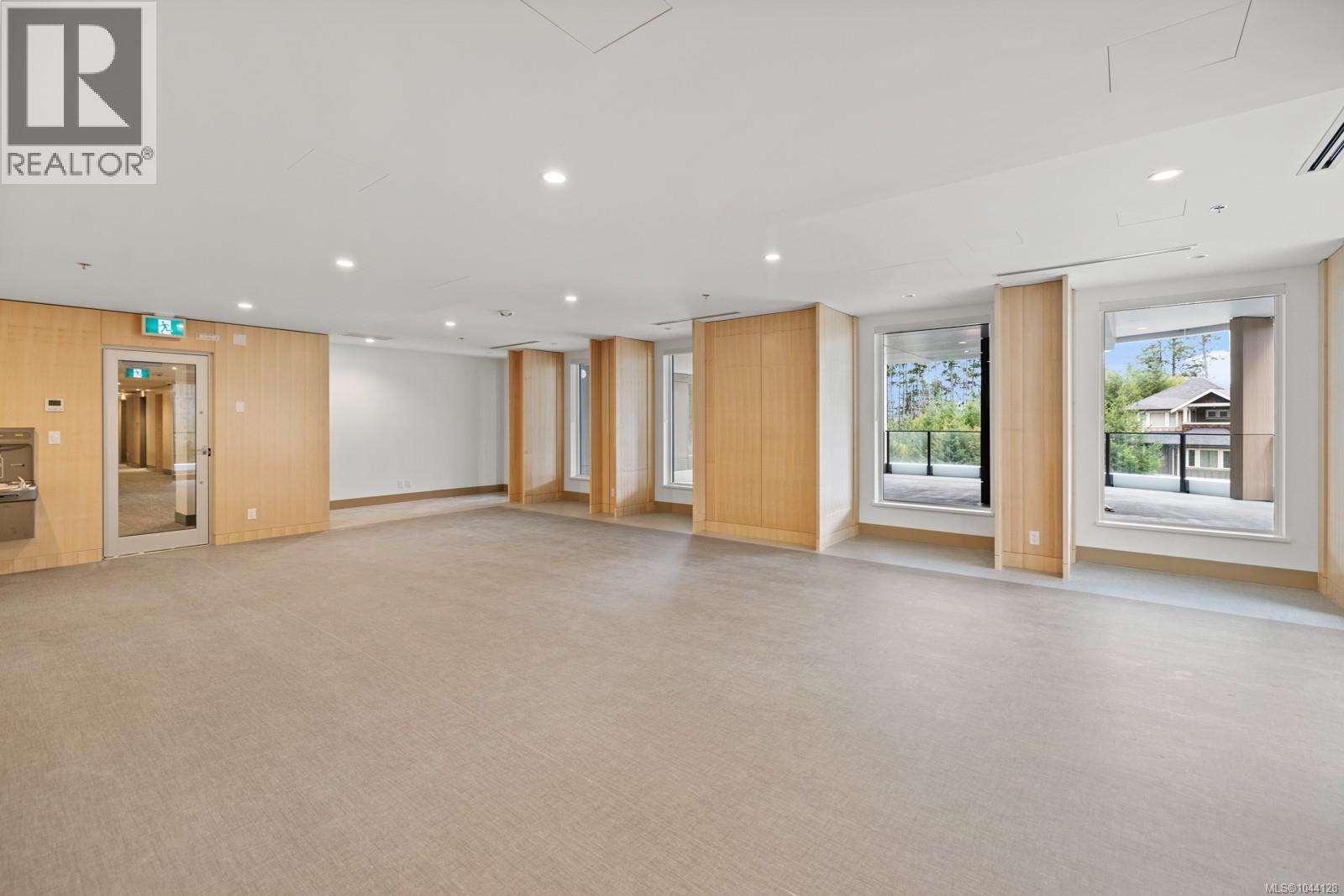 1002 2000 Hannington Rd, Langford