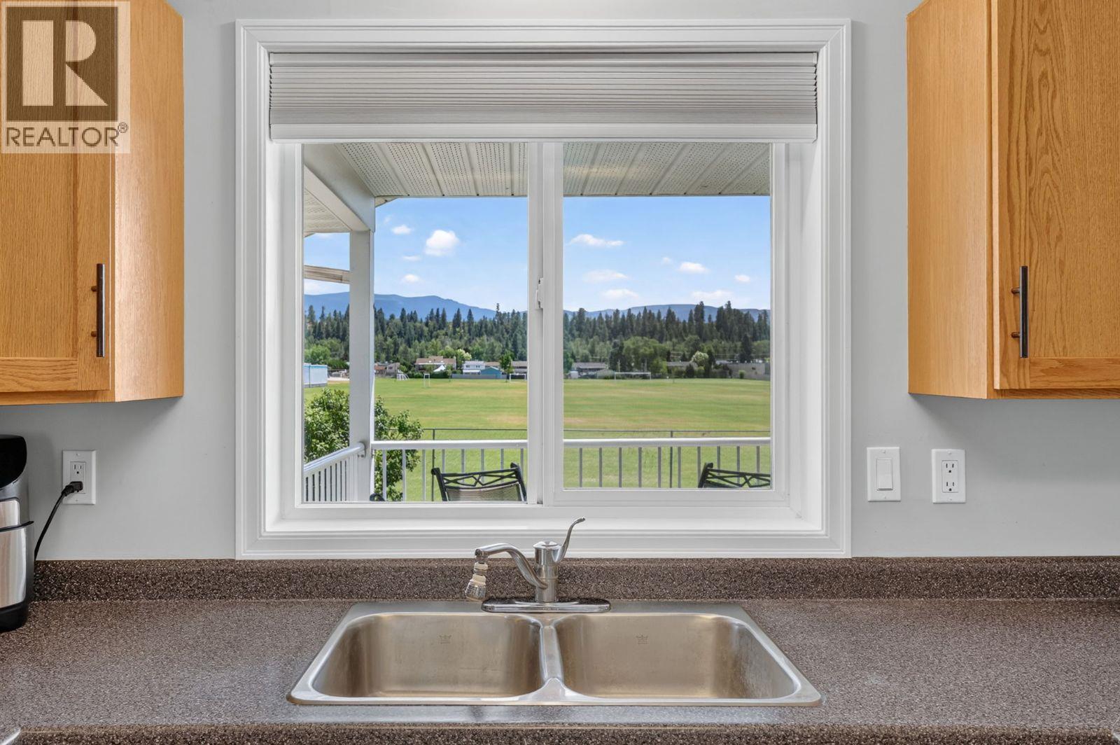  1633 Carshyl Court, Kelowna