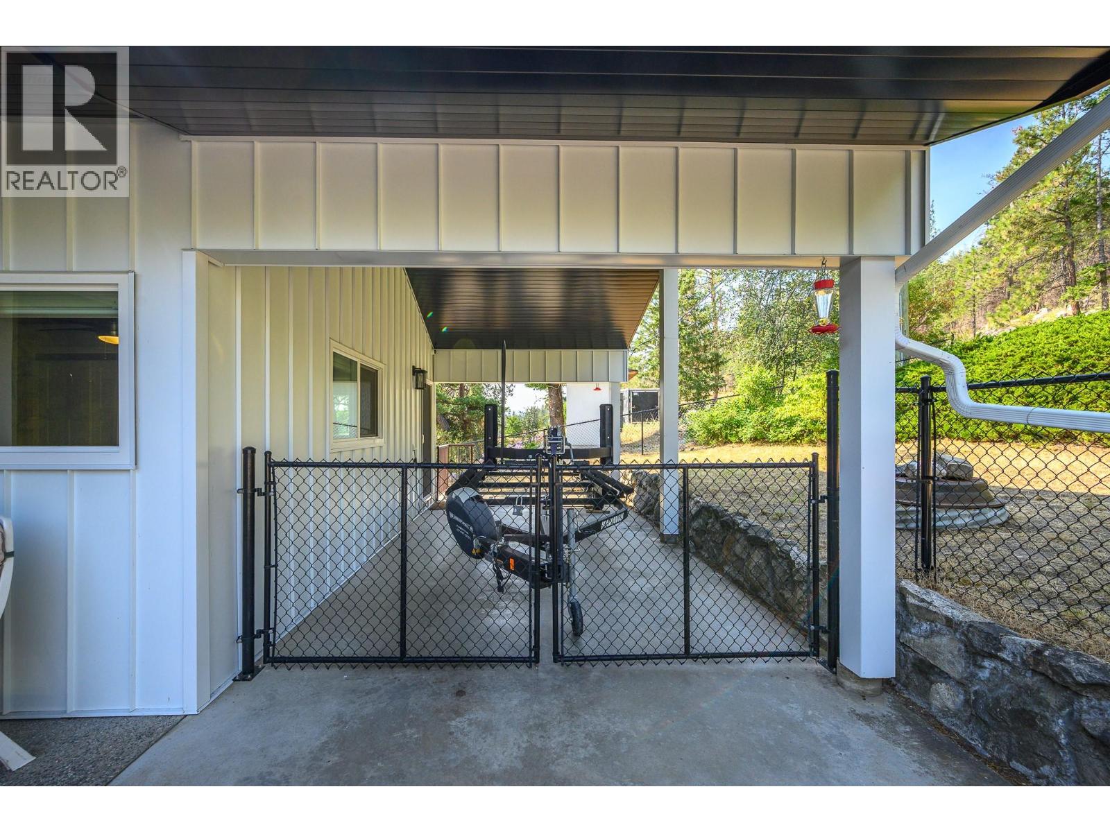 3723 Westside Road N - 33