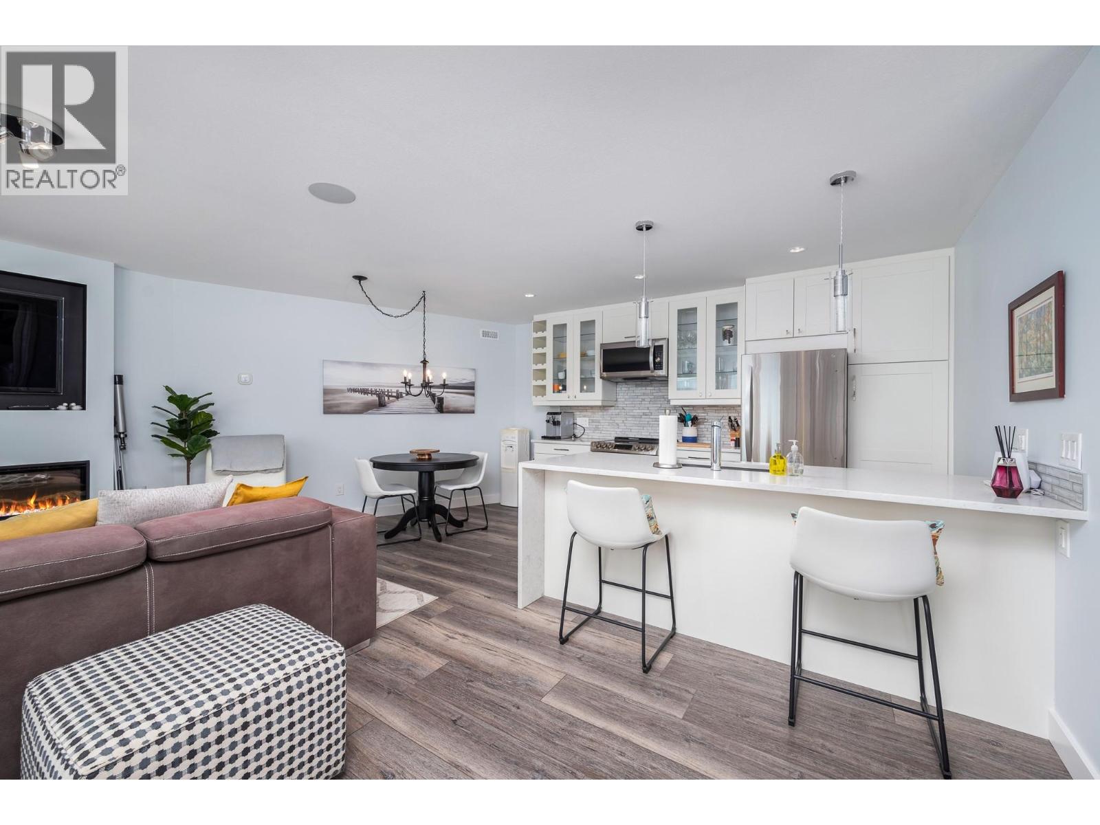 3723 Westside Road N - 12