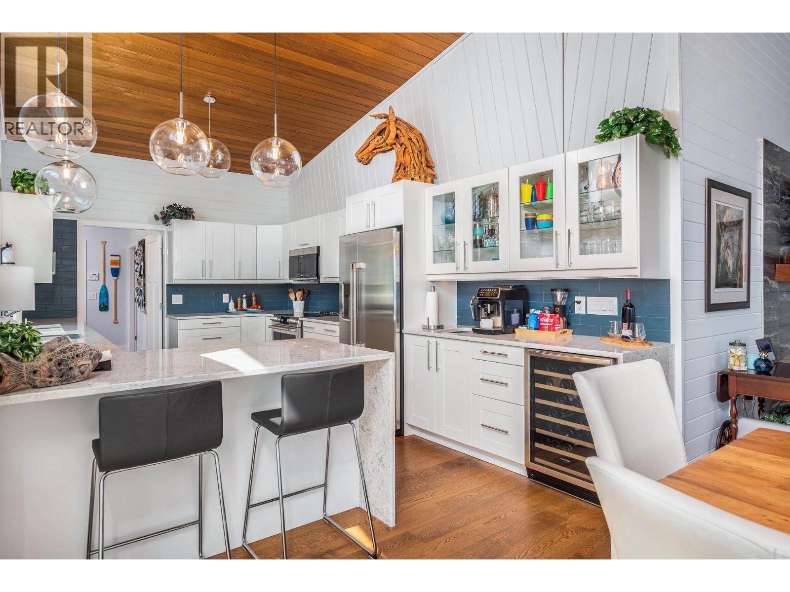 3723 Westside Road N - 5