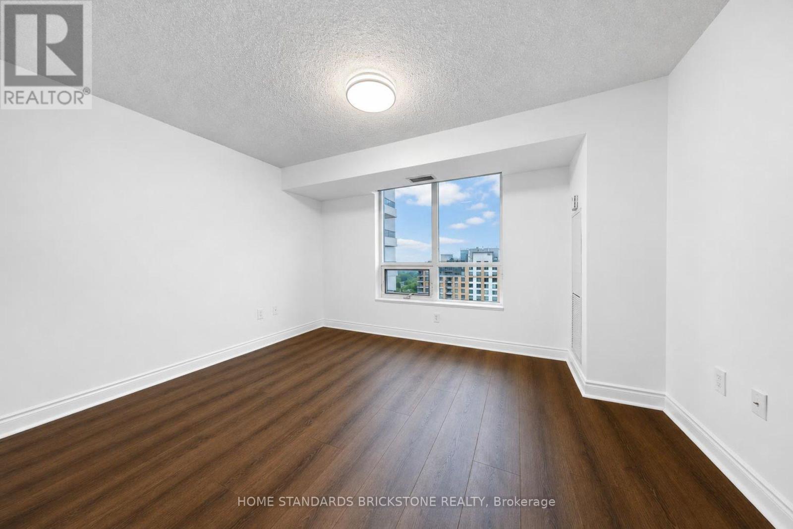 #2226 500 DORIS AVENUE - 17