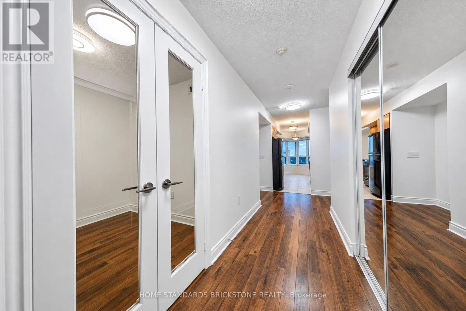 #2226 500 DORIS AVENUE - 6