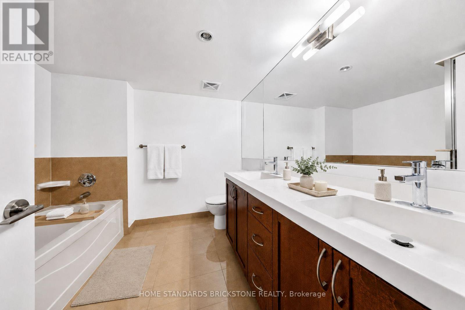 #2226 500 DORIS AVENUE - 22